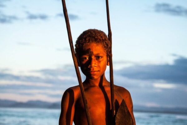 Spear fishing in the Solomon Islands - Picture of Solomon Islands