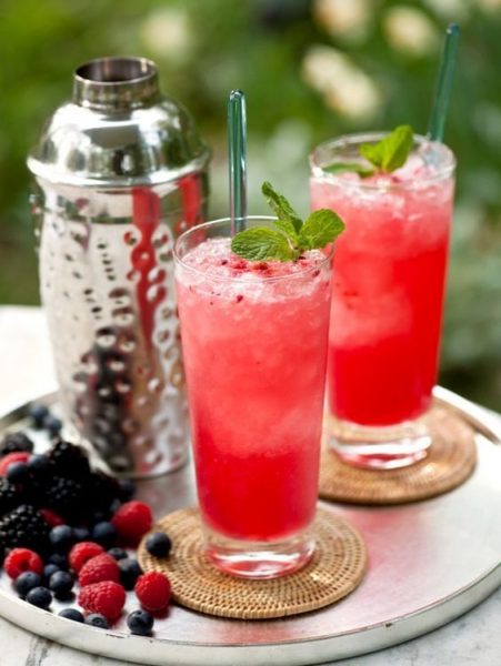 Berry mojito | Travel Boating Lifestyle by Fiona Harper travel writer