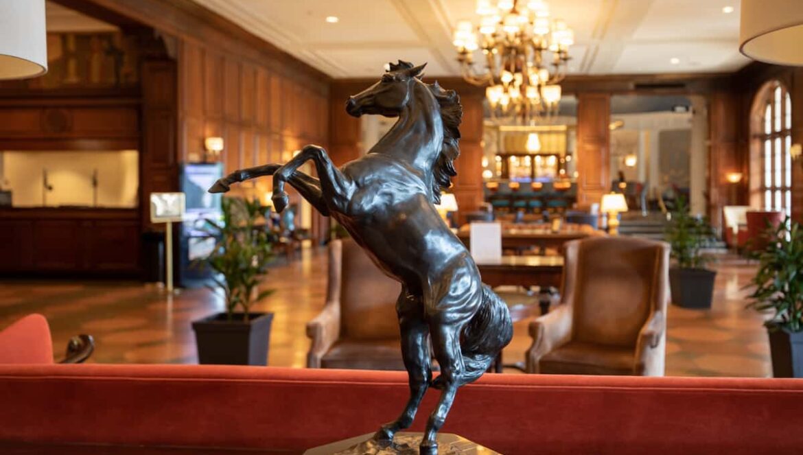 Hotel Roanoke, Virginia USA. Image Fiona Harper travel writer and travel photographer. Travel Boating Lifestyle